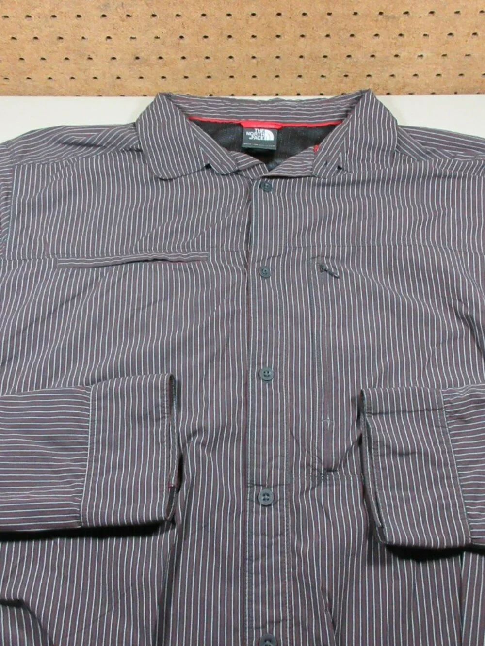 The North Face mens brown red gray nylon rollup vented hiking shirt XXL EUC